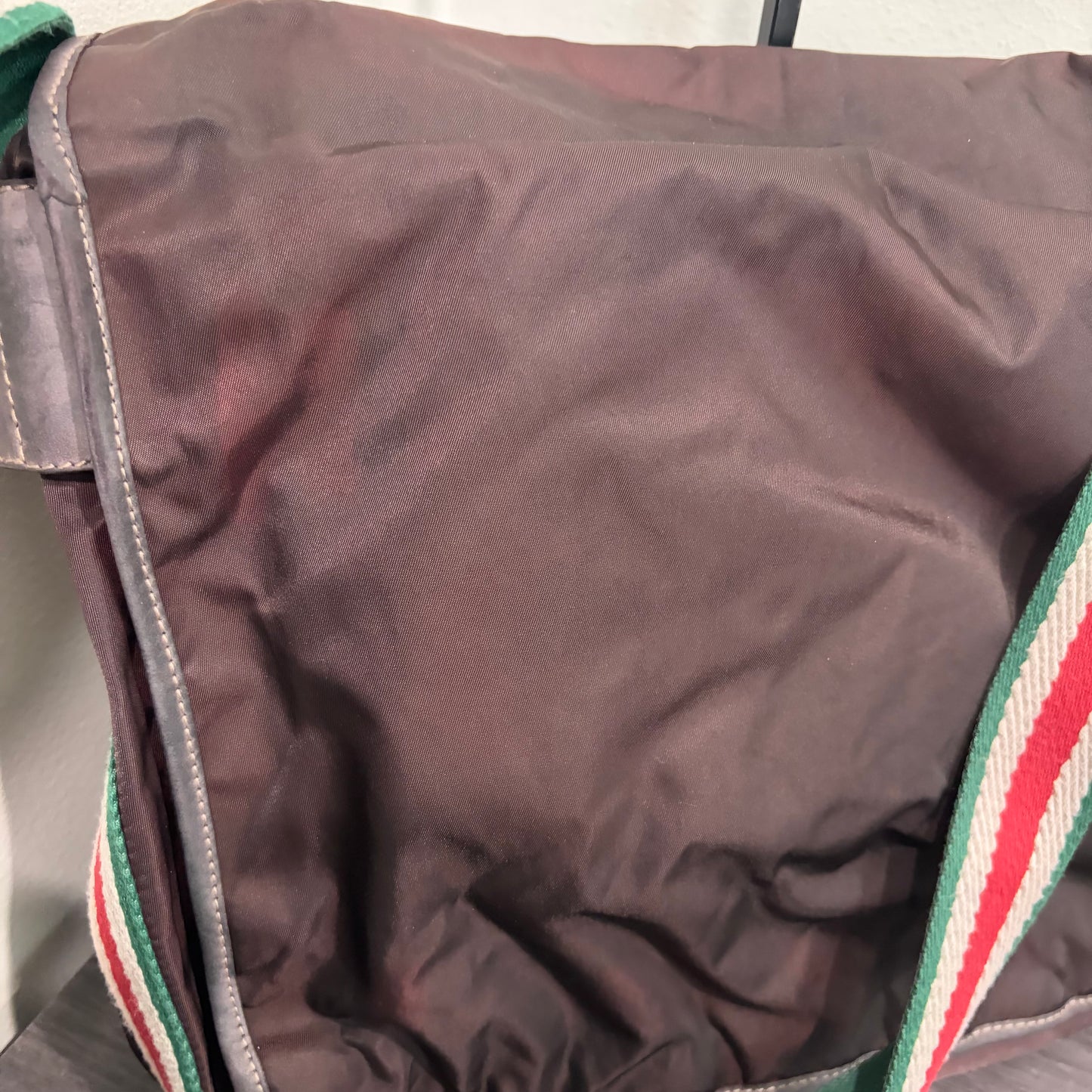#9110 GUCCI Vintage Synthetic Laptop Satchel