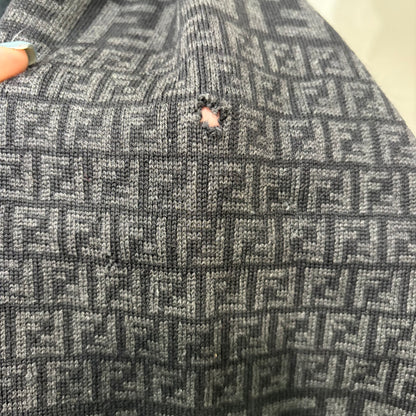 8834 FENDI Black Scarf