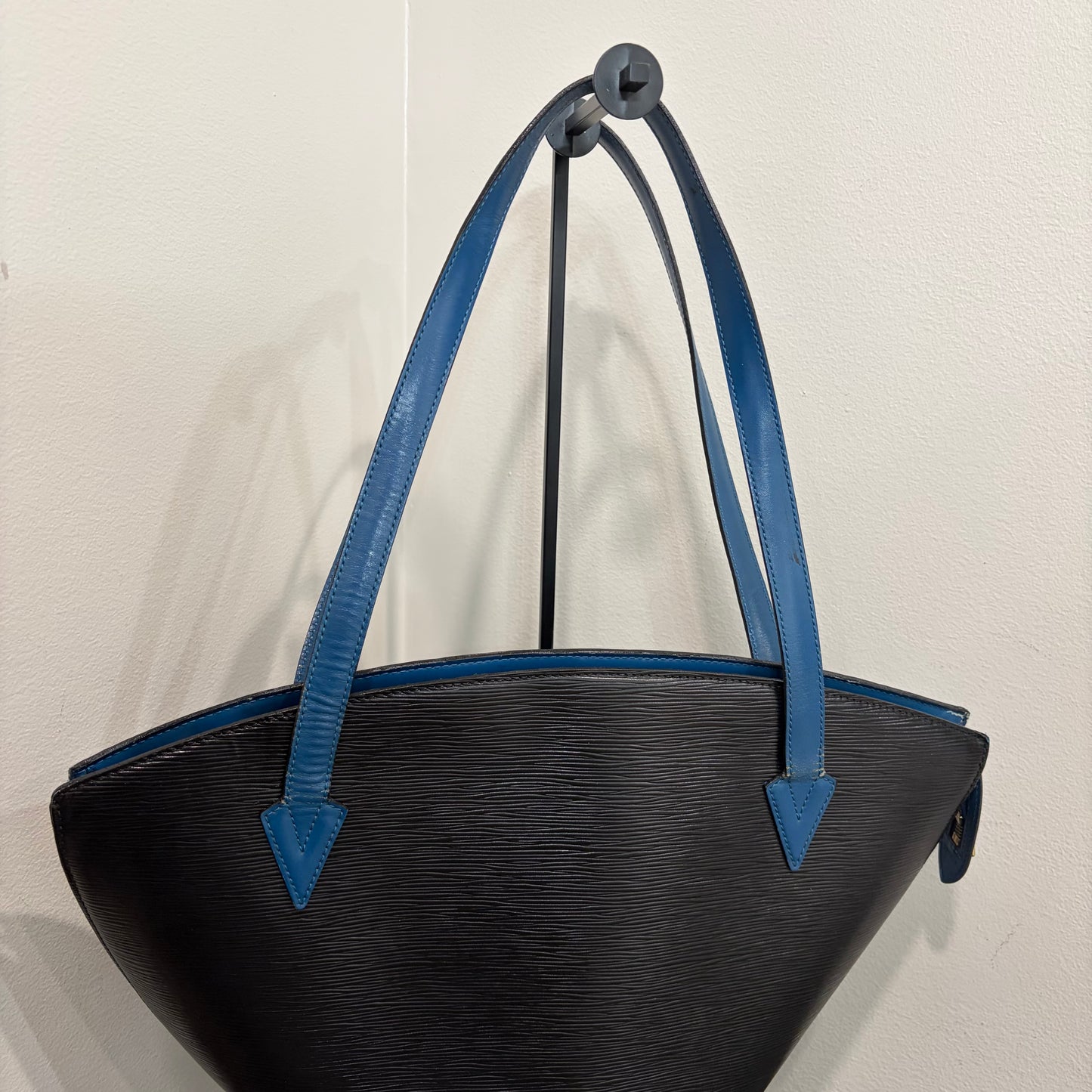LOUIS VUITTON Saint Jacques GM