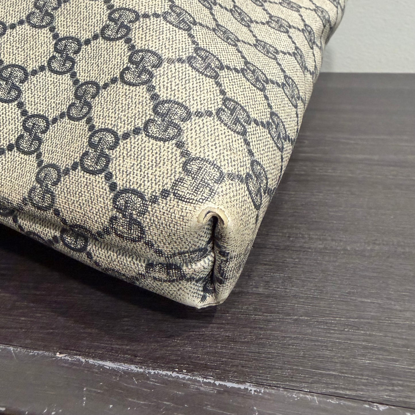 1215-05 GUCCI Large Navy Blue Tote