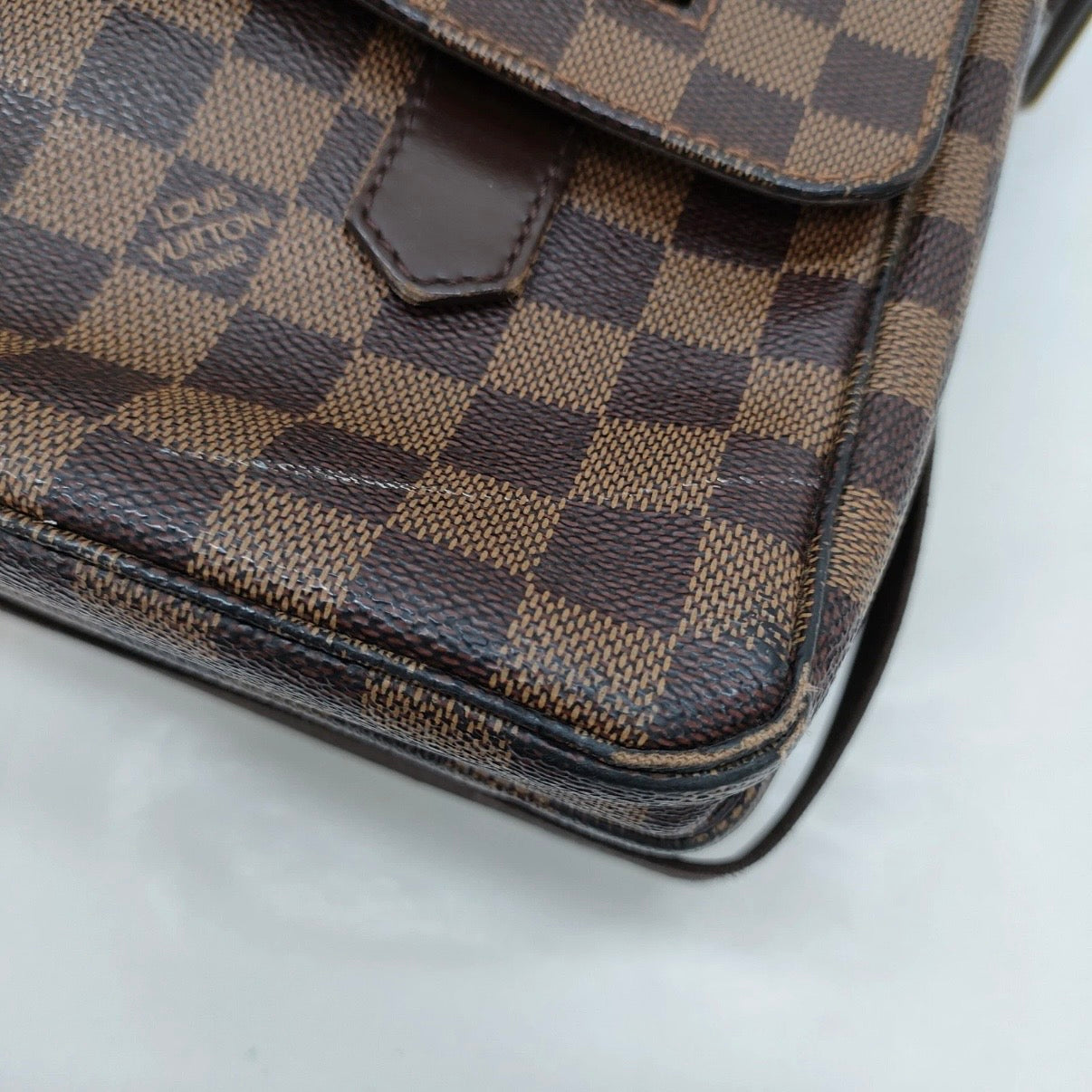 LOUIS VUITTON Damier Ebene Broadway