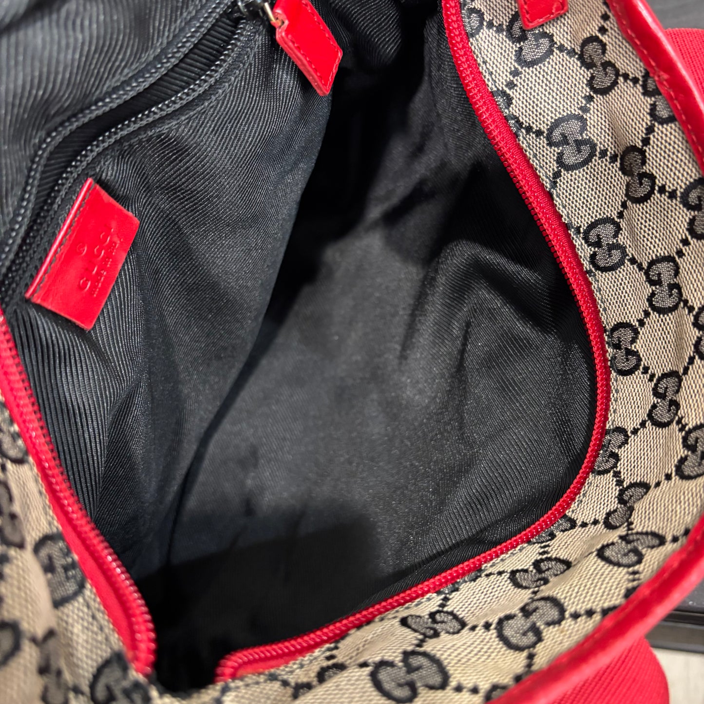 1103 GUCCI Tote