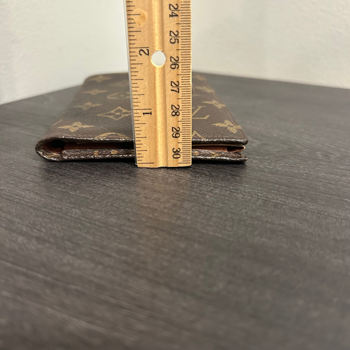 #107 LOUIS VUITTON Wallet