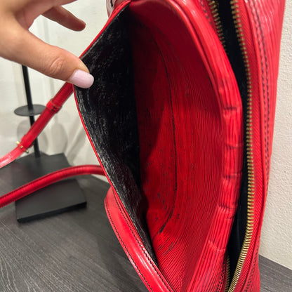 1078 LOUIS VUITTON Epi Trocadero 28
