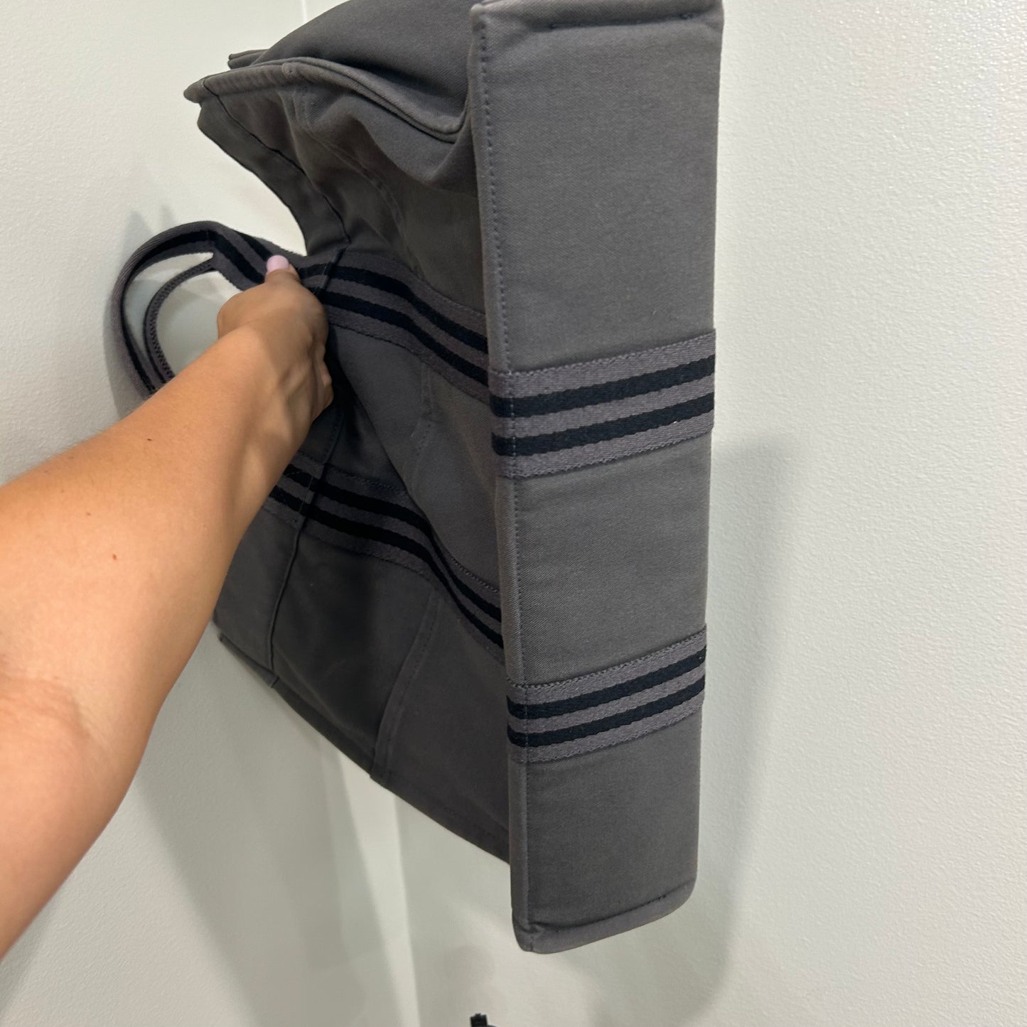 1017 HERMÈS Toile Fourre-Tout MM Tote Grey