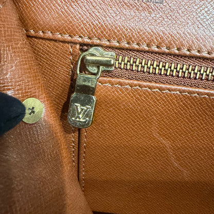 #8242 LOUIS VUITTON Monogram Dame 26 with Removable Chain