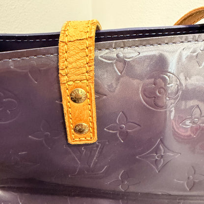 #8201 LOUIS VUITTON Purple Vernis Reade PM