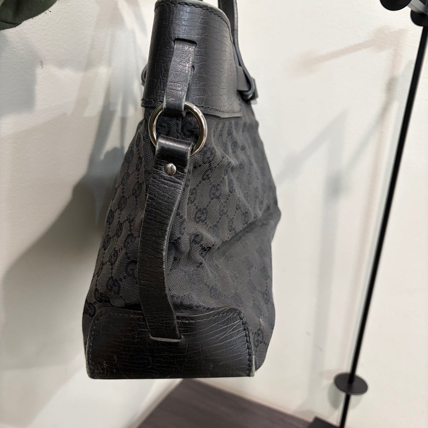 8860 GUCCI Black Canvas Handbag