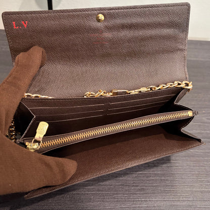 8855 LOUIS VUITTON Damier Ebene Sarah Wallet