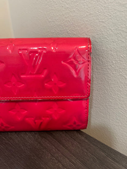 SOLD! 5 Piece Louis Vuitton Vernis Wallet Set