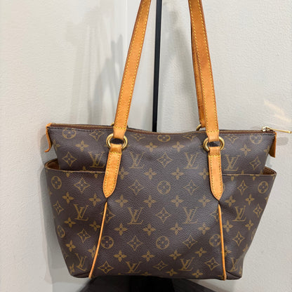 #3202 LOUIS VUITTON Monogram Totally PM