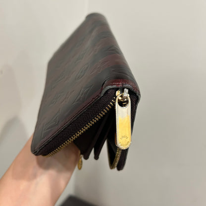SOLD! Louis Vuitton Vernis Zip Wallet