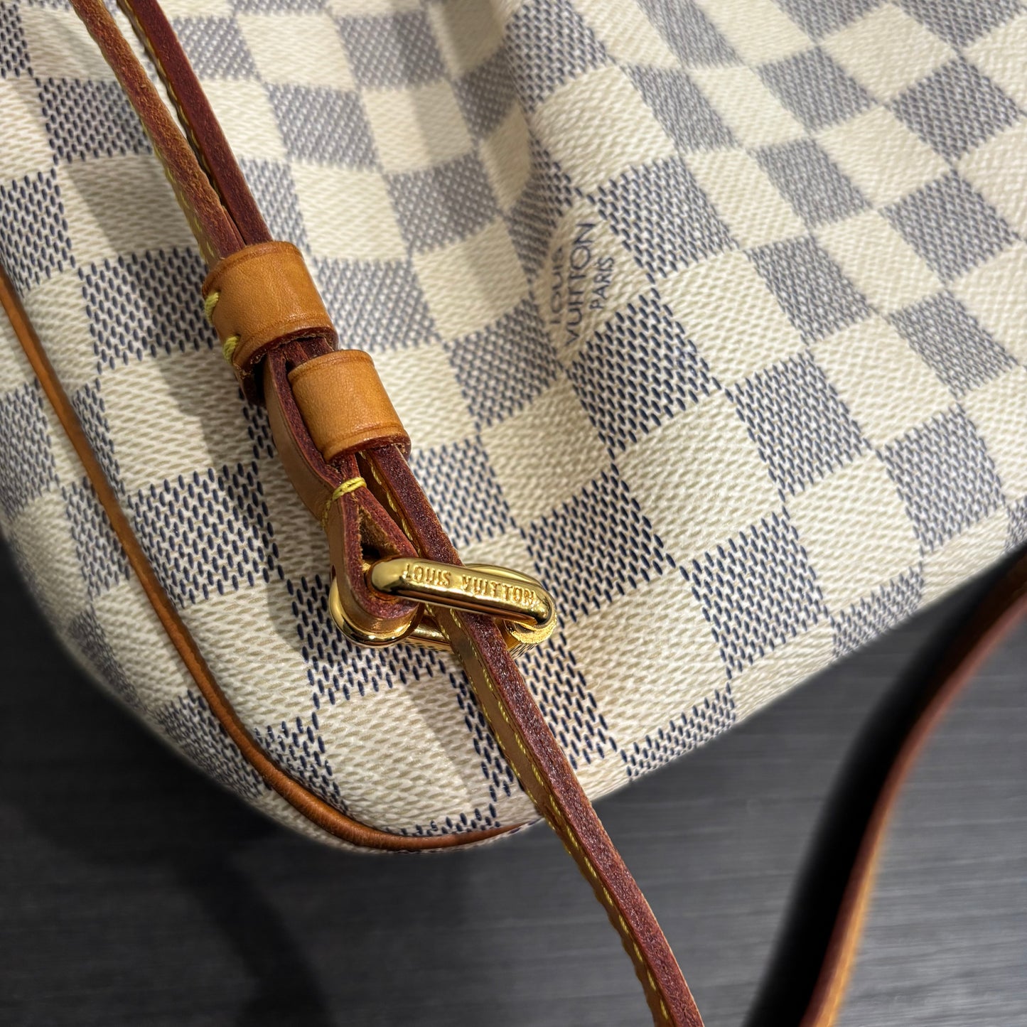1127 LOUIS VUITTON Damier Azur Siracusa PM