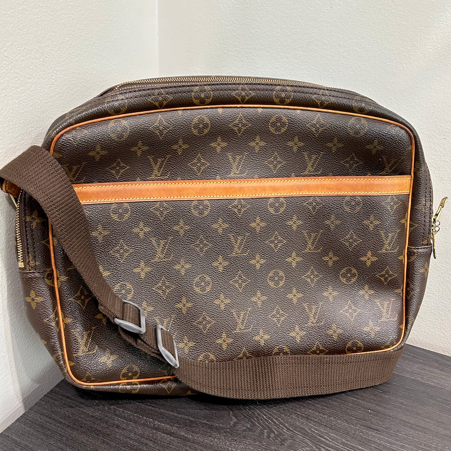 24 HOUR FLASH SALE #273 LOUIS VUITTON Reporter GM