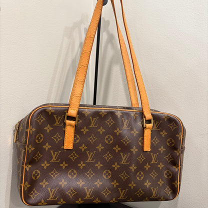 #8265 LOUIS VUITTON Cite GM