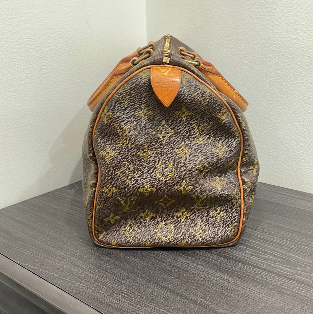 SOLD! Louis Vuitton Monogram Speedy 30