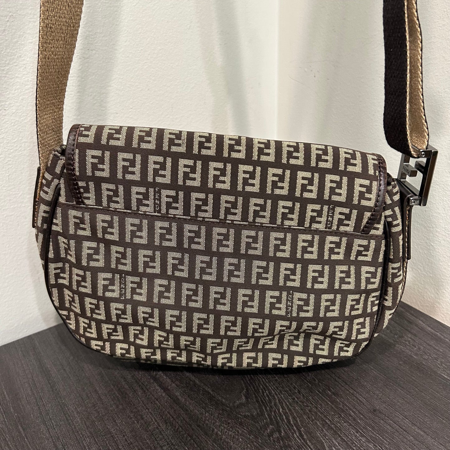 #264 FENDI Crossbody