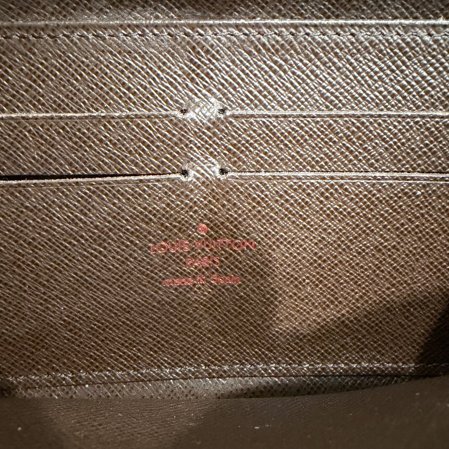 #1101-14 LOUIS VUITTON Damier Ebene Zip Wallet