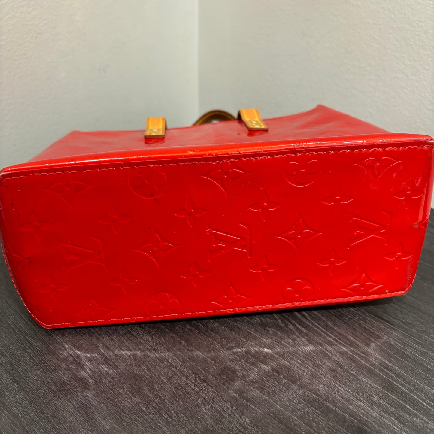 CLEARANCE #281 LOUIS VUITTON Reade Vernis PM