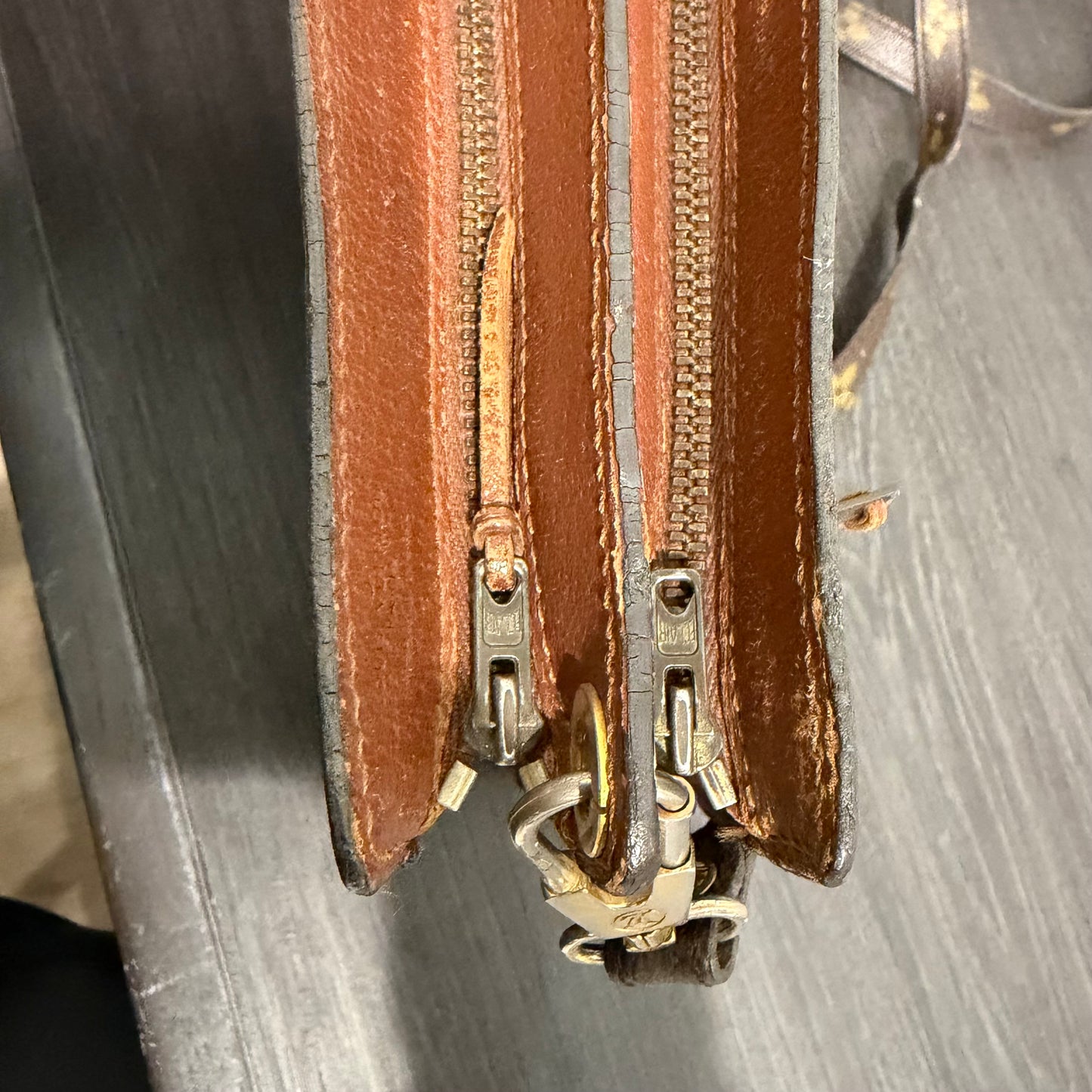 #8204 LOUIS VUITTON Vintage Sac Enghien (Rare Find!)