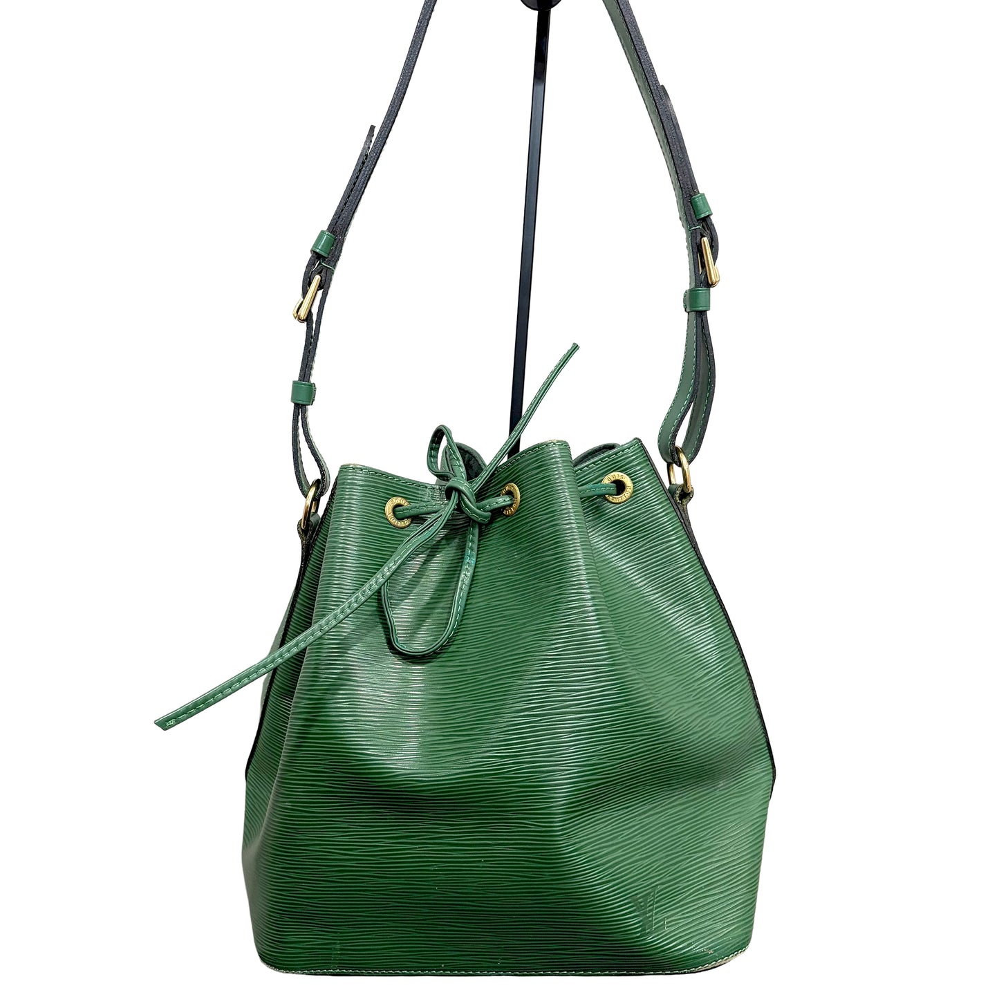 #8257 LOUIS VUITTON Green Petit Noe
