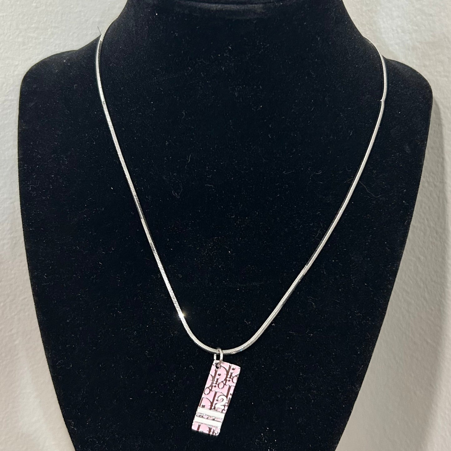 1045 DIOR Pendant Necklace