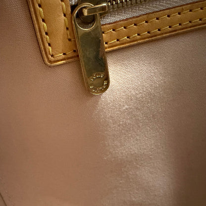 #9115 LOUIS VUITTON Yellow Vernis Brea MM with Original Vachetta Strap