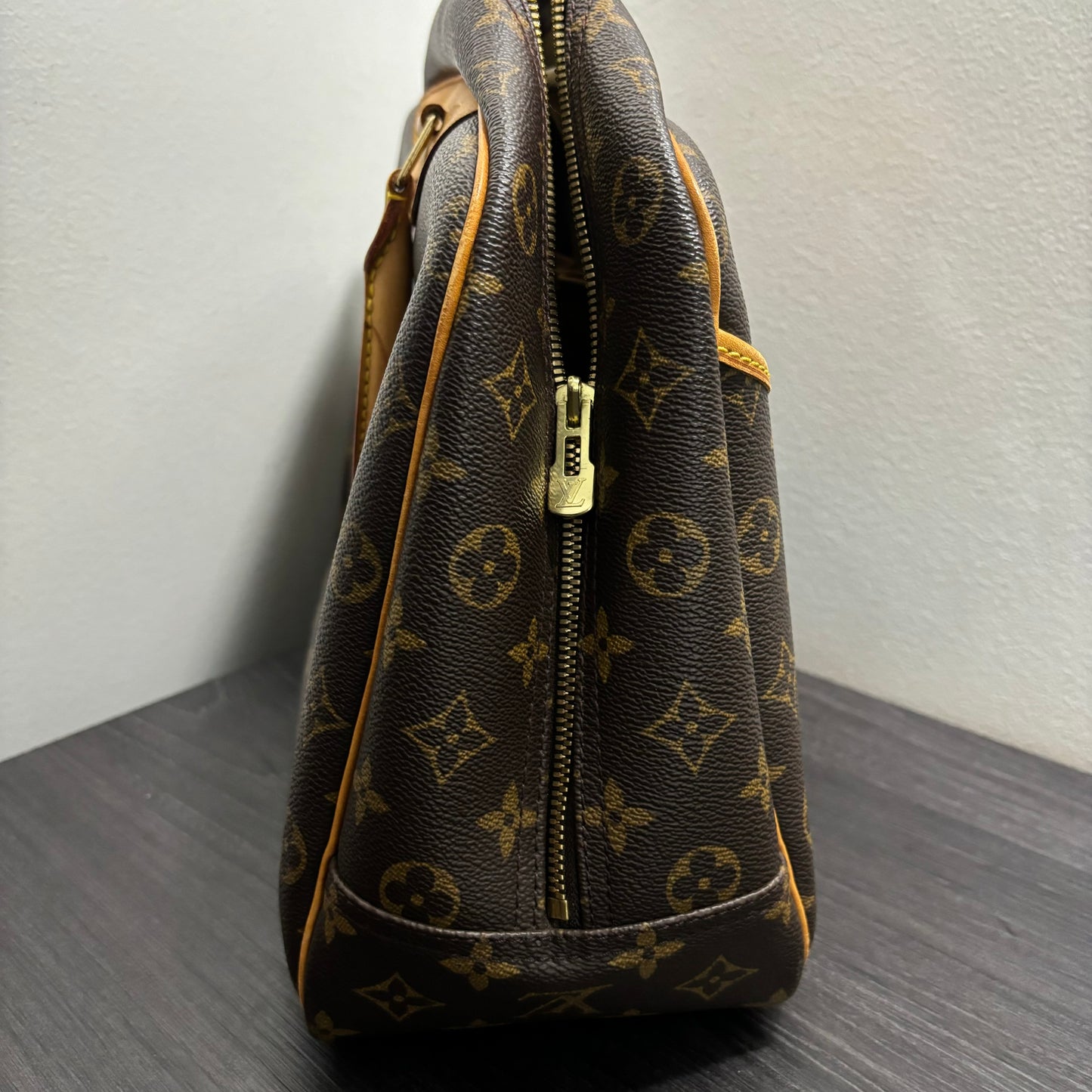 #247 LOUIS VUITTON Deauville