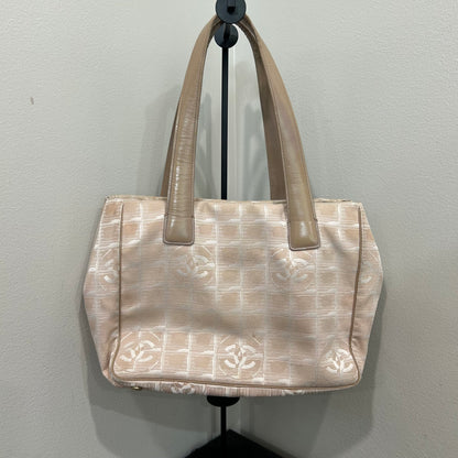 1036 CHANEL Travel Ligne Tote Neutral