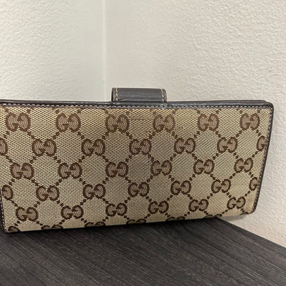 CLEARANCE #211 GUCCI Bifold Wallet