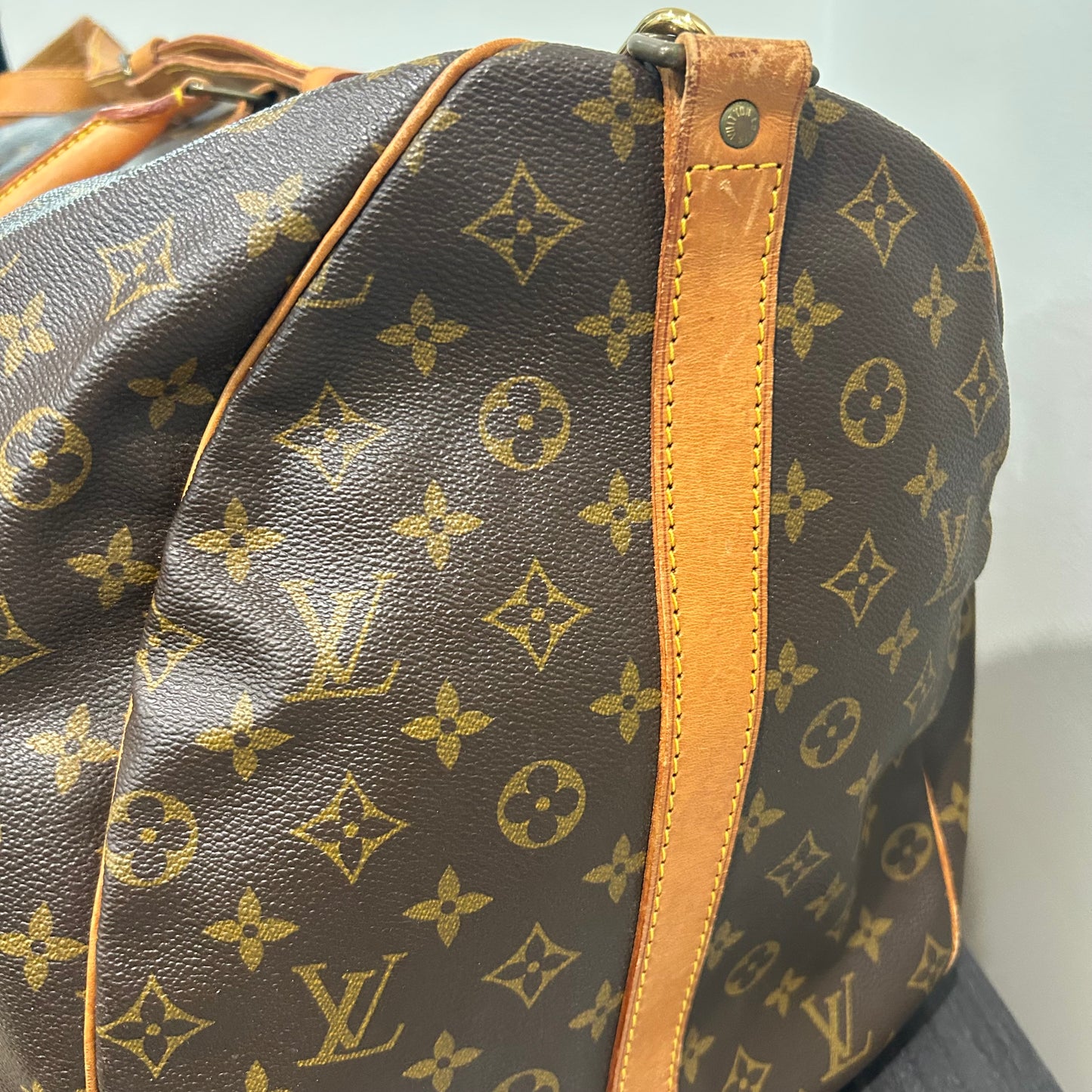 CLEARANCE #811 LOUIS VUITTON Keepall 60 Bandouliere