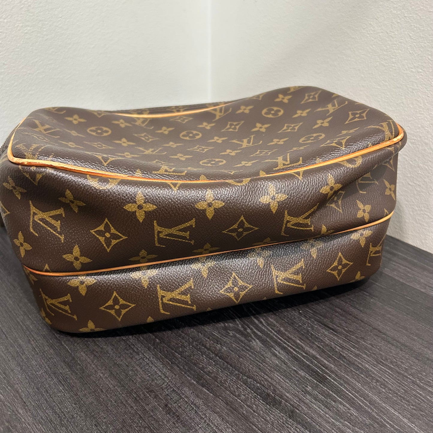 #414 LOUIS VUITTON Reporter PM