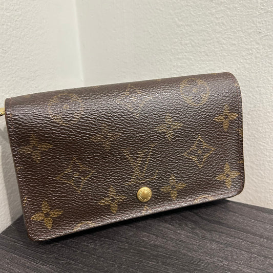 SOLD! Louis Vuitton Wallet