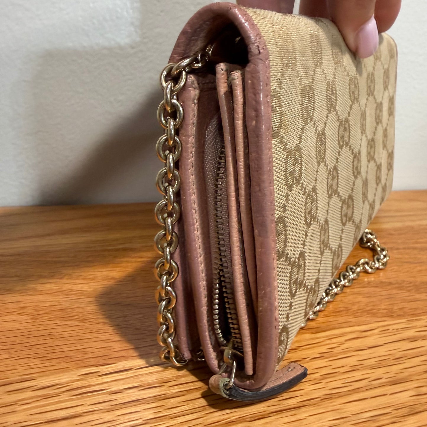 #3234 GUCCI Canvas Wallet on Chain