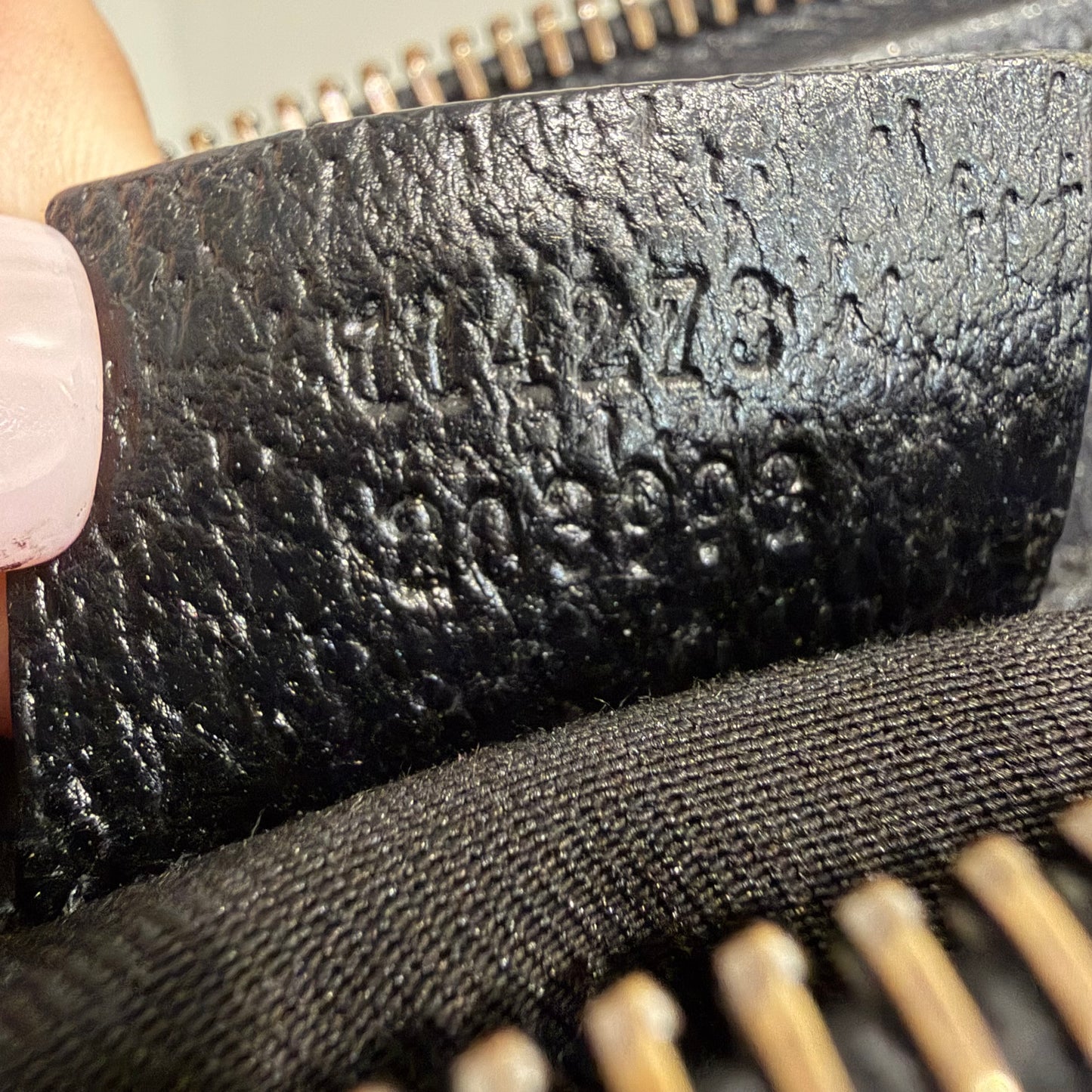 #3231 GUCCI Black Canvas Shoulder Bag