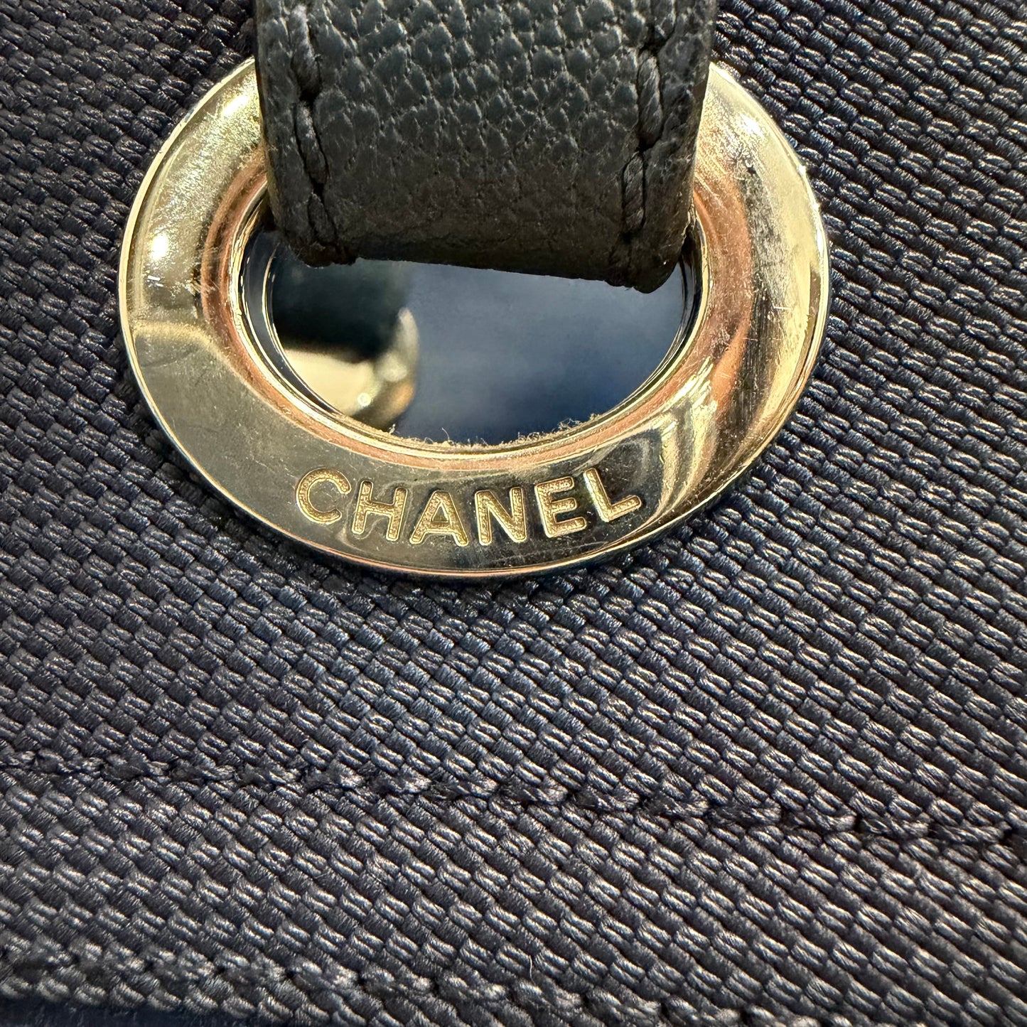 8894 CHANEL Quilted Navy Biarritz Tote