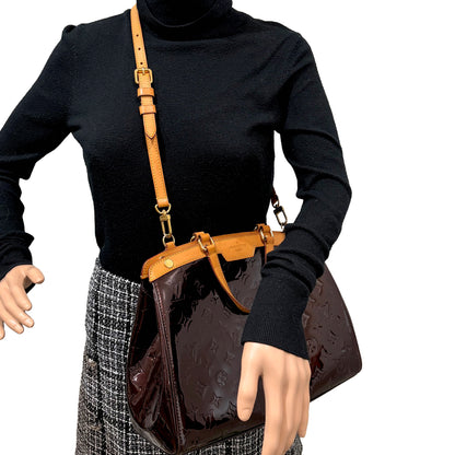 #8241 LOUIS VUITTON Amarante Vernis Brea MM