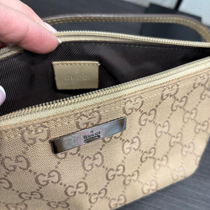 1107 GUCCI Light Brown Pochette