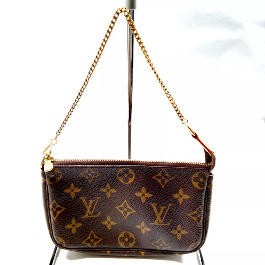 Louis Vuitton Pouchette