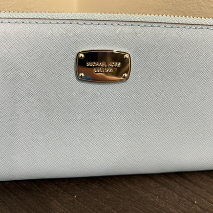 CLEARANCE Michael Kors Zip Wallet