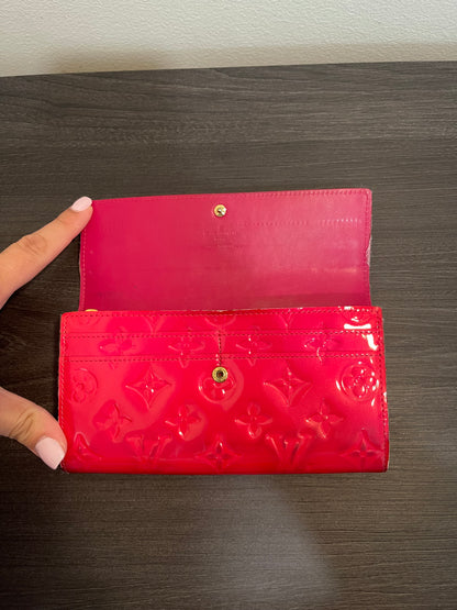 SOLD! 5 Piece Louis Vuitton Vernis Wallet Set