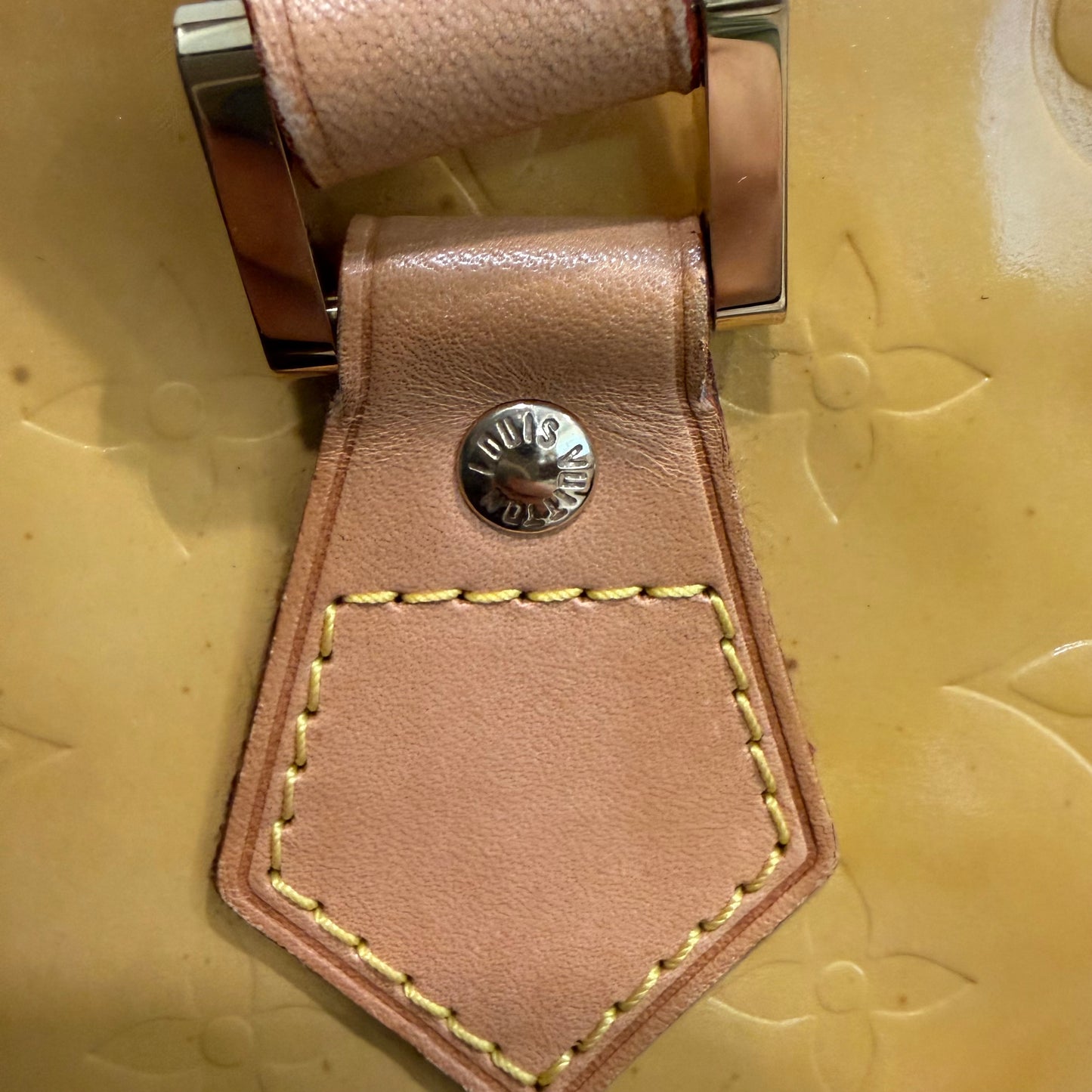 8856 LOUIS VUITTON Yellow Ombre Vernis Houston Tote