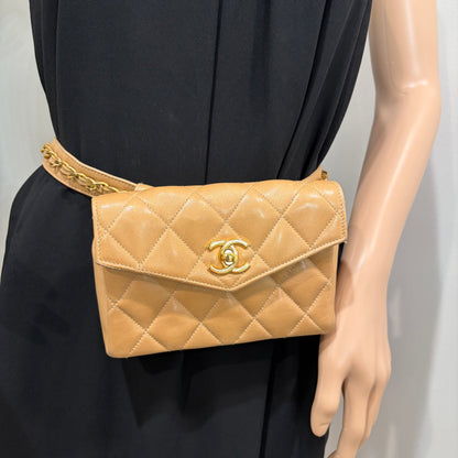 #1103 CHANEL Vintage Beige Lambskin Belt Bag