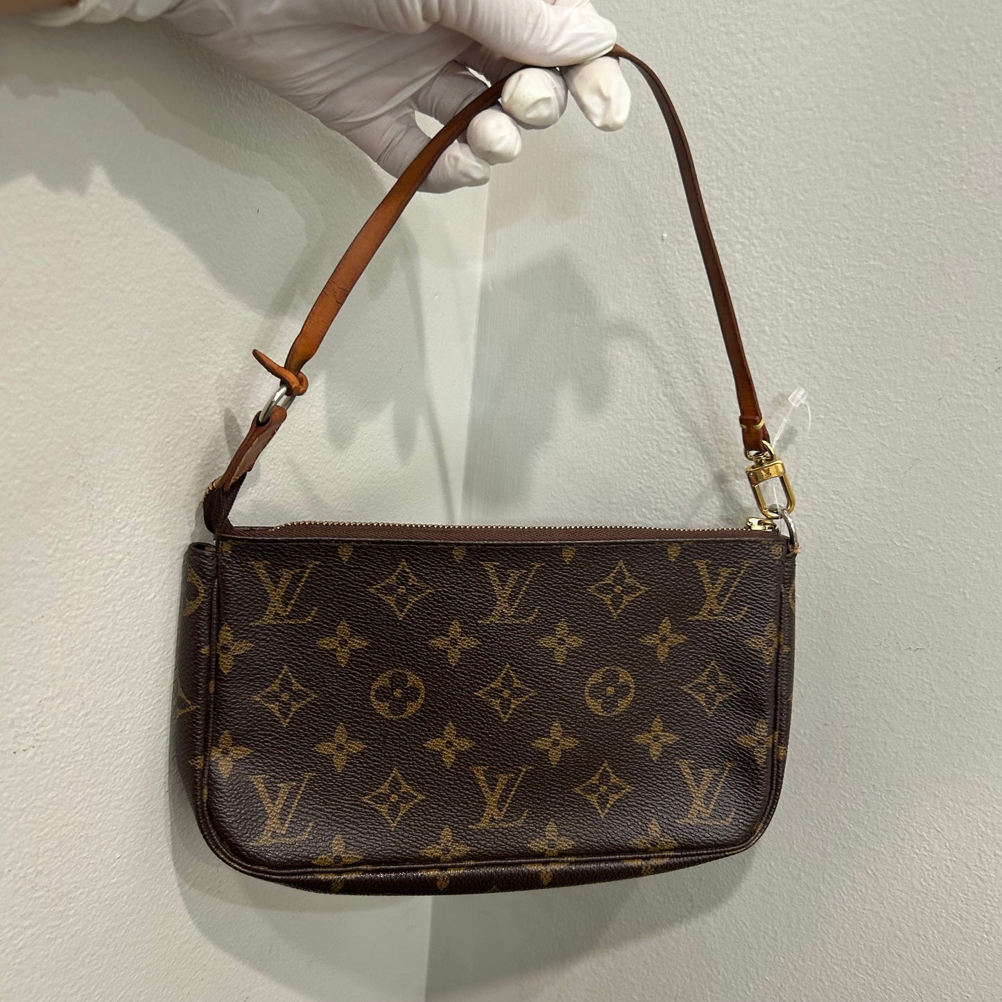 #306 LOUIS VUITTON Pochette