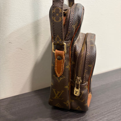 8911 LOUIS VUITTON Monogram Amazone MM Crossbody