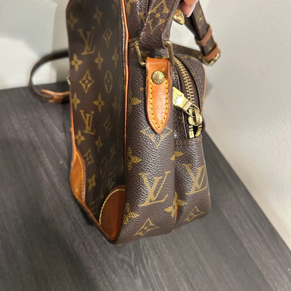 #729 LOUIS VUITTON Monogram Amazone