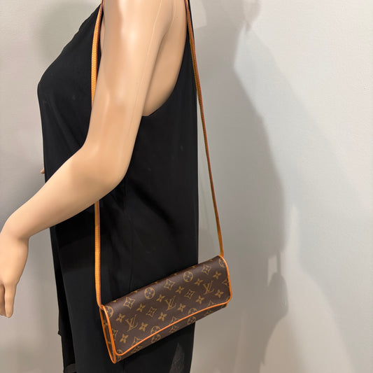 #1109 LOUIS VUITTON Twin Pochette GM