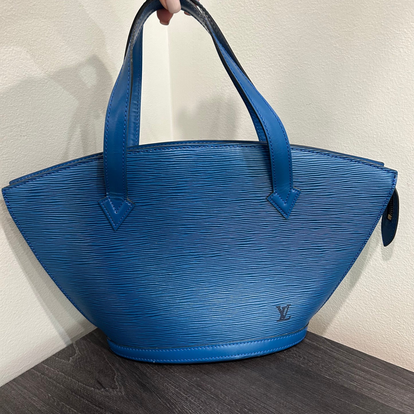 #210 LOUIS VUITTON Epi Saint Jacques PM