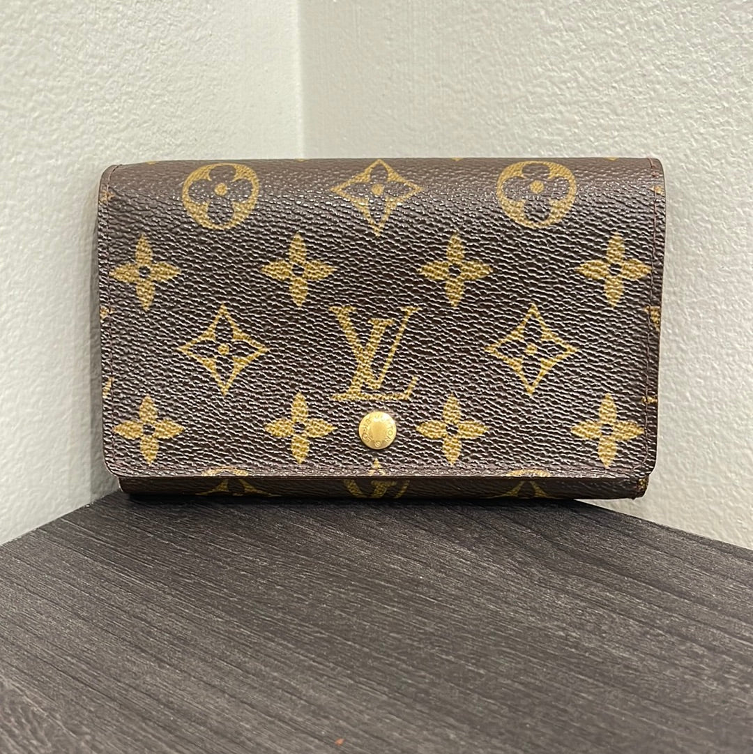 SOLD! Louis Vuitton Monogram Wallet