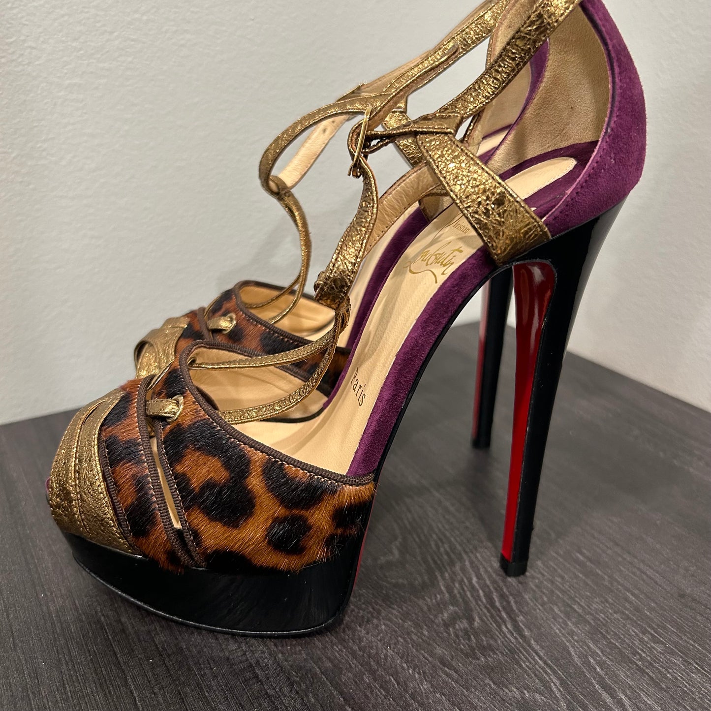 CLEARANCE Christian Louboutin Shoes 36EU